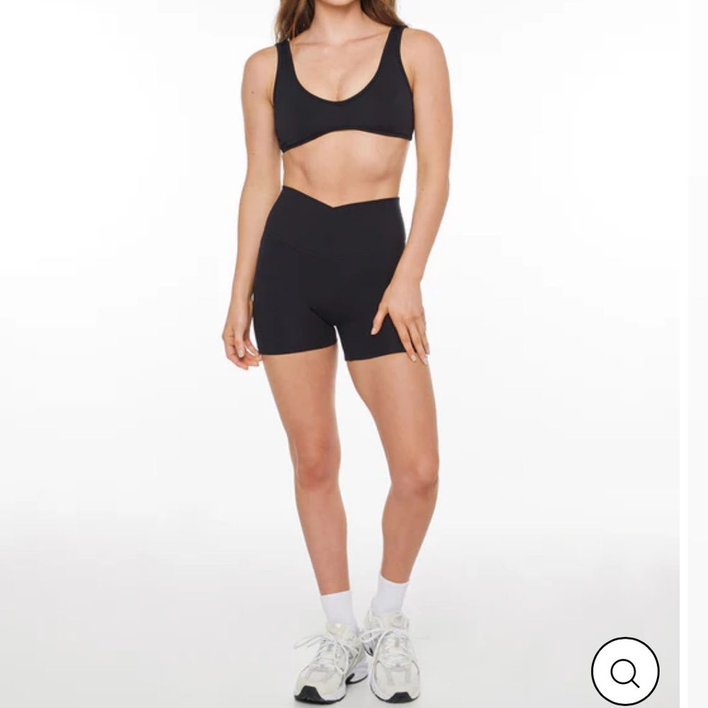 Crop Shop Botique, Serenity Crossover Shorts 4" | Black